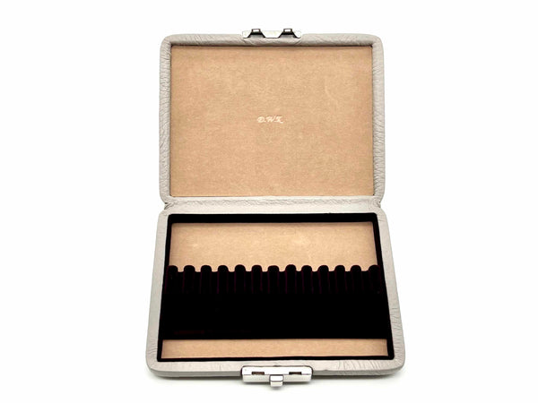 DWK 'CHROMA' LEATHER REED CASE - OBOE (12 REEDS)